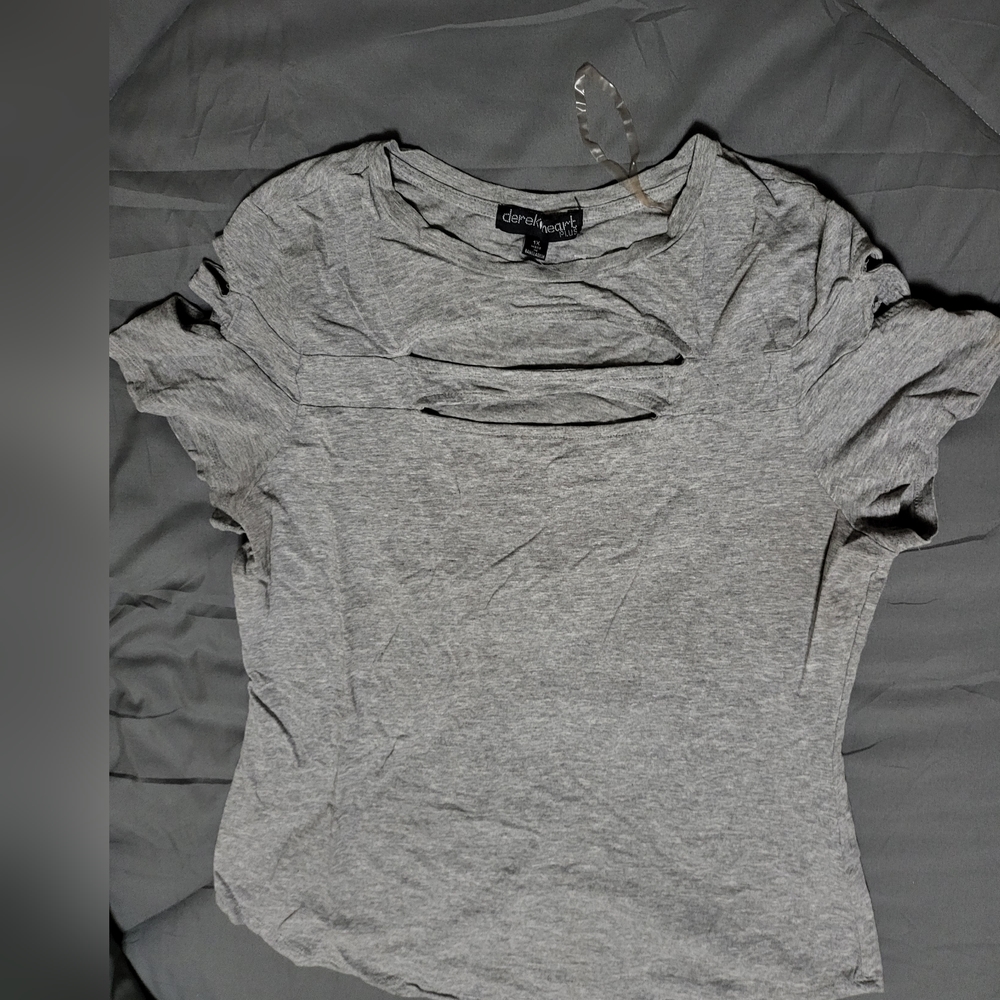 Derek Heart Grey tshirt